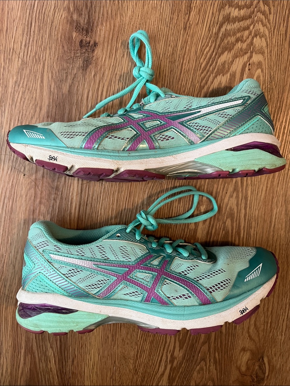 ASICS Women's Gt-1000 5 Running Shoes Sz 7 green purple